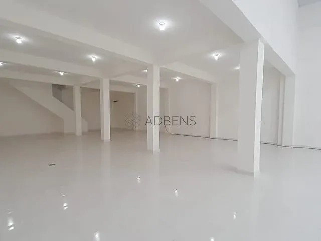 Loja com 500m², para alugar, no bairro Santo Amaro em São Paulo