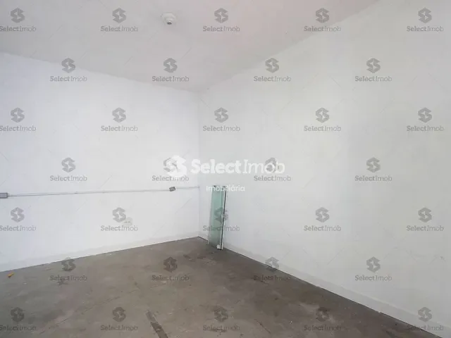Loja com 290m², para alugar, no bairro Jardim Itapeva em Mauá