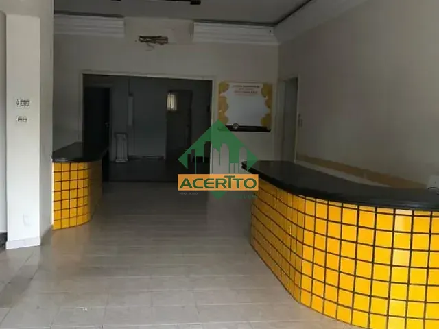 Loja com 700m², para alugar, no bairro Vila Mendonça em Araçatuba