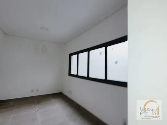 Loja com 275m², para alugar, no bairro Centro em Bom Jesus dos Perdões