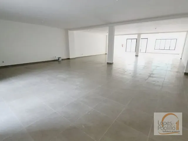 Loja com 275m², para alugar, no bairro Centro em Bom Jesus dos Perdões