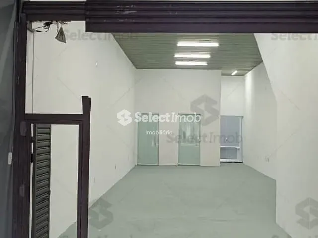 Loja com 90m², para alugar, no bairro Jardim Guapituba em Mauá