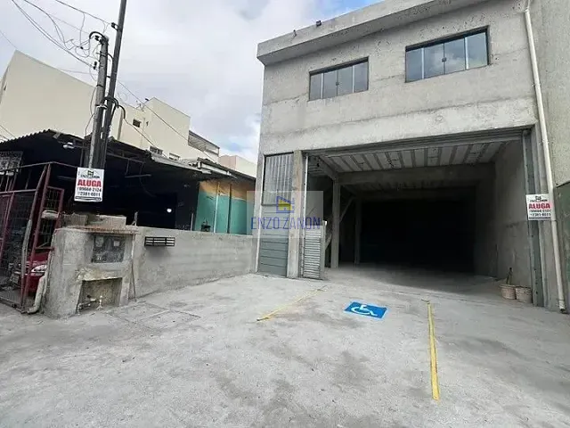 Loja com 300m², para alugar, no bairro Jordanópolis em São Bernardo do Campo