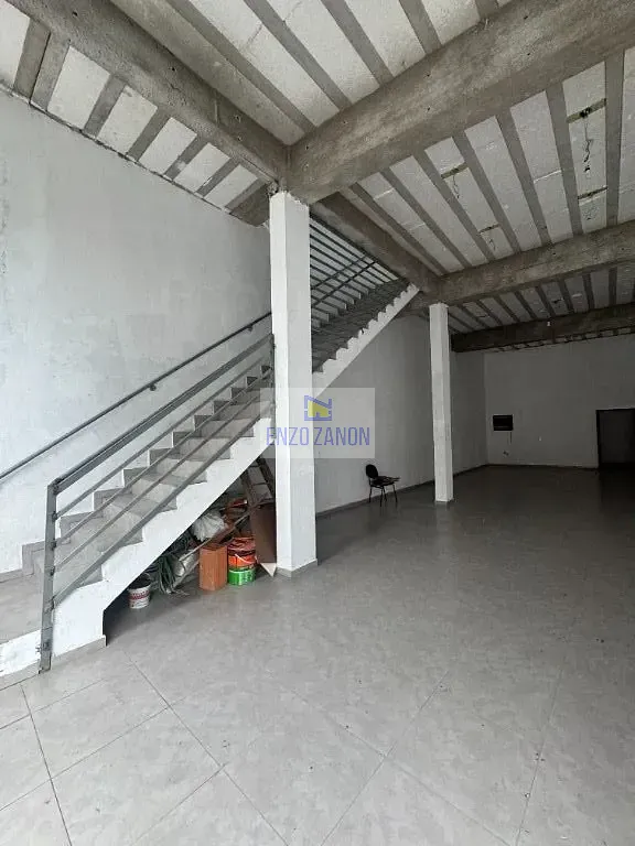 Loja-Salão, 300 m² - Foto 2