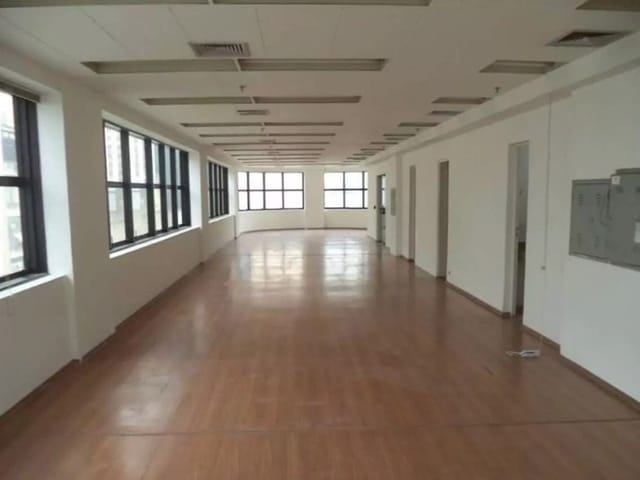 Loja com 188m², à venda ou para alugar, no bairro República em São Paulo