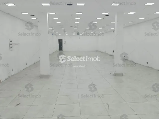 Loja com 380m², para alugar, no bairro Vila Bocaina em Mauá