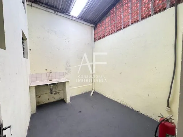 Loja com 94m², para alugar, no bairro Centro em Taubaté