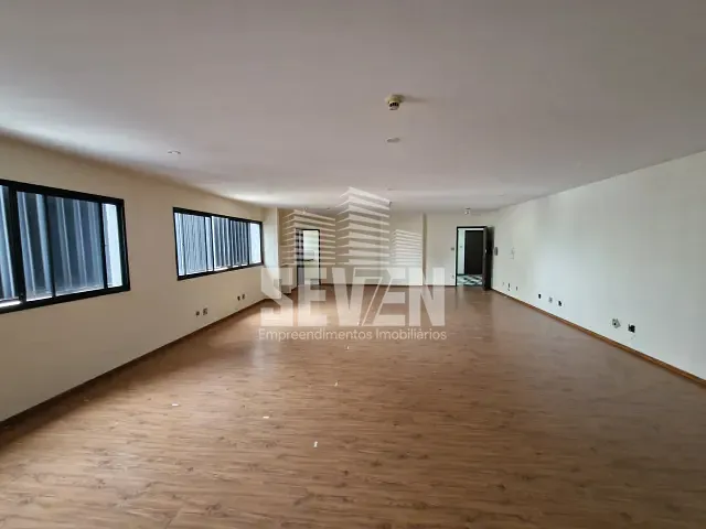 Loja com 88m², à venda, no bairro Centro em Bauru