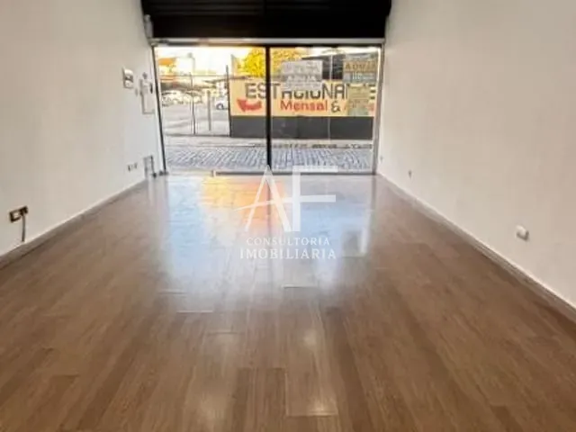 Loja com 50m², para alugar, no bairro Centro em Taubaté