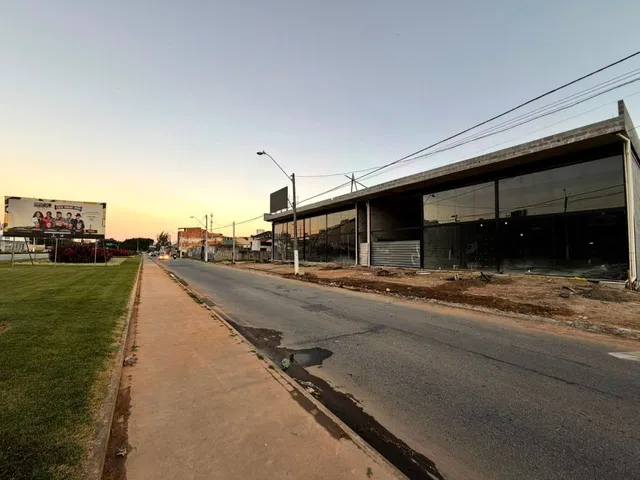 Loja para alugar, no bairro Glória em Macaé