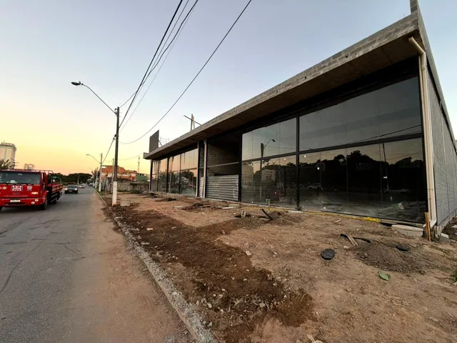 Loja para alugar, no bairro Glória em Macaé