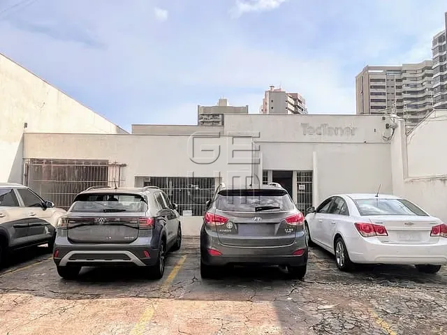 Loja com 563m², à venda, no bairro Centro em Londrina