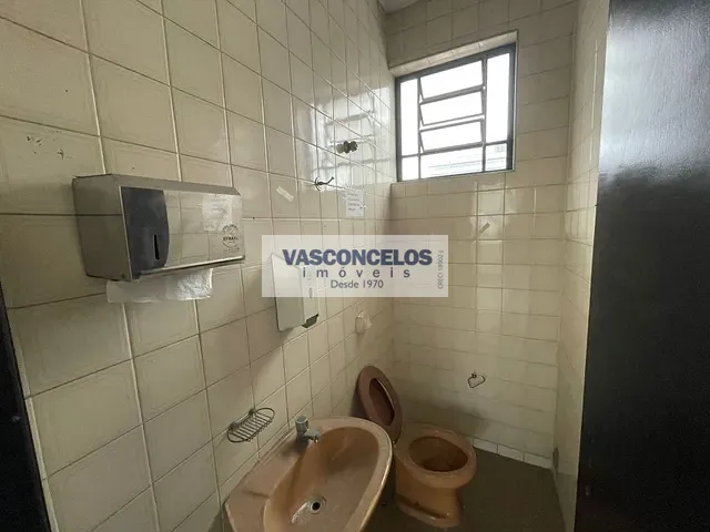 Loja com 850m², para alugar, no bairro Vila Betânia em São José dos Campos
