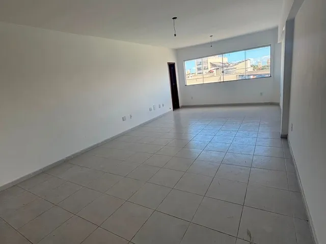 Loja para alugar, no bairro Centro em Macaé