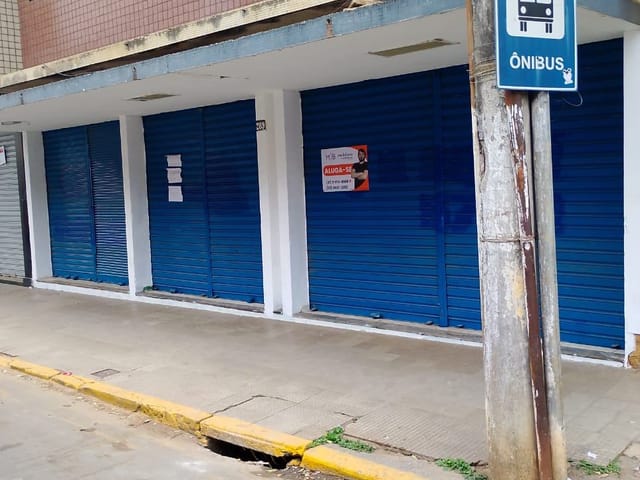 Loja para alugar, no bairro Vila Domingos Lopes em Cataguases