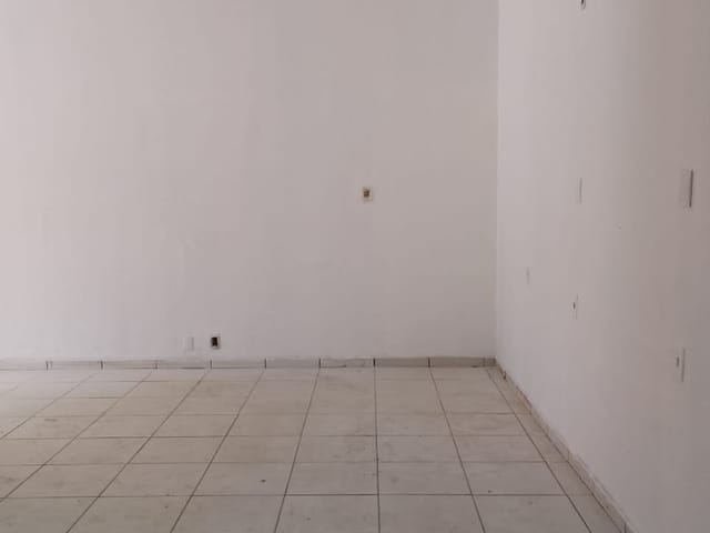 Loja para alugar, no bairro Vila Domingos Lopes em Cataguases