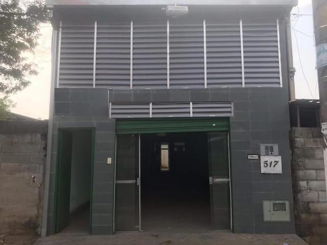 Loja com 150m², para alugar, no bairro Jardim Represa (Fazendinha) em Santana de Parnaíba