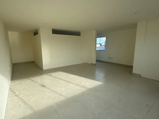 Loja para alugar, no bairro Sol e Mar em Macaé
