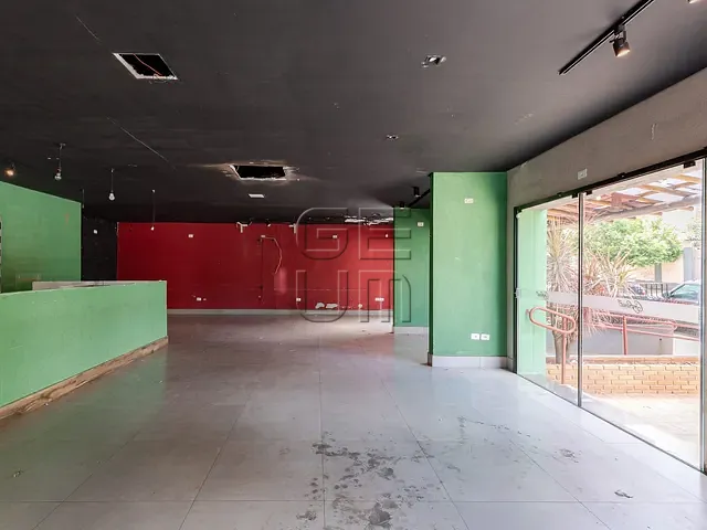 Loja com 220m², para alugar, no bairro Jardim Higienópolis em Londrina