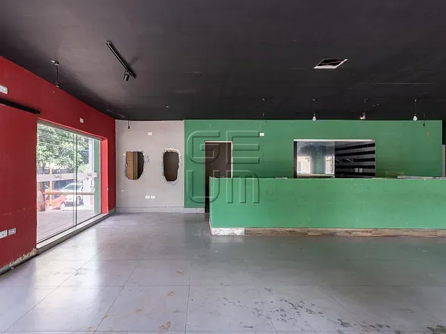 Loja com 220m², para alugar, no bairro Jardim Higienópolis em Londrina