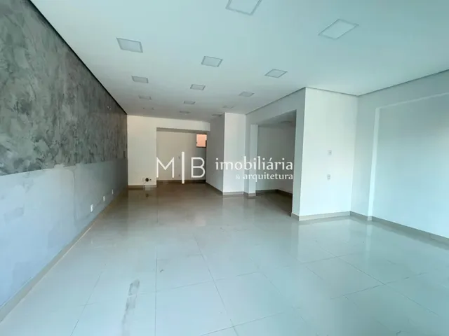 Loja para alugar, no bairro Centro em Cataguases