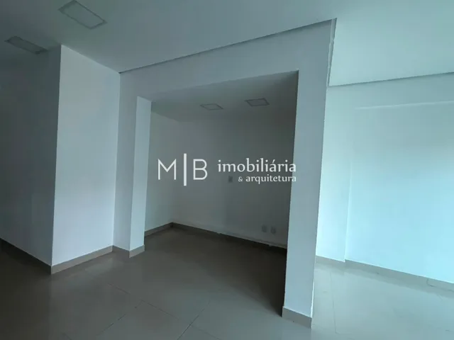 Loja para alugar, no bairro Centro em Cataguases
