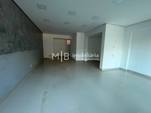 Loja para alugar, no bairro Centro em Cataguases
