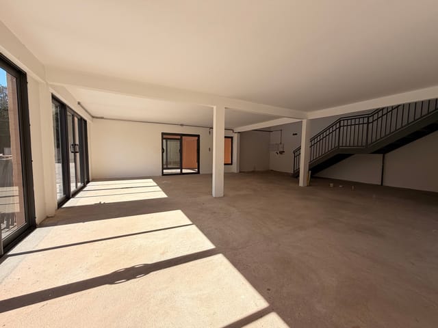 Loja com 184m², para alugar, no bairro Jardim do Lago em Londrina