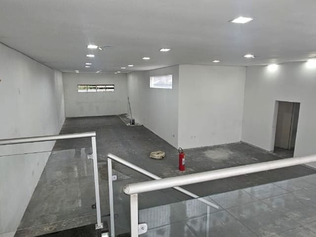 Loja com 140m², para alugar, no bairro Centro em Várzea Paulista