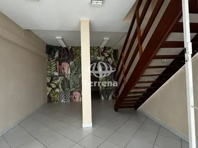 Loja com 100m², para alugar, no bairro Victor Konder em Blumenau