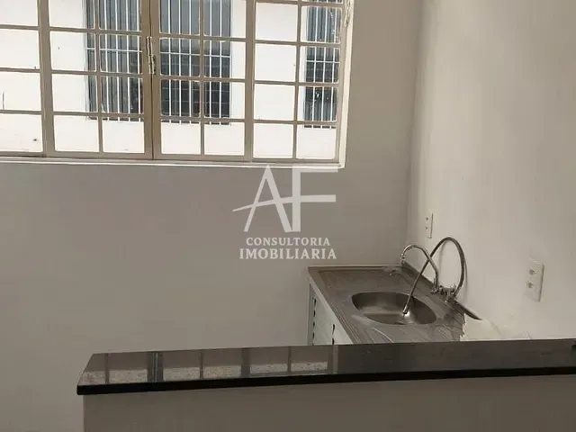 Loja com 180m², para alugar, no bairro Vila Adyana em São José dos Campos