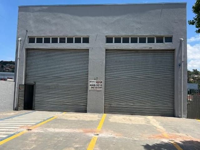 Loja com 324m², para alugar, no bairro Portais (Polvilho) em Cajamar