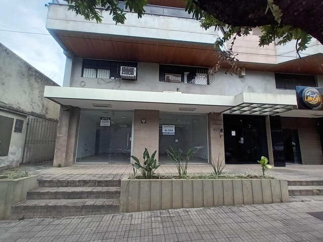 Loja para alugar, no bairro Centro em Cataguases