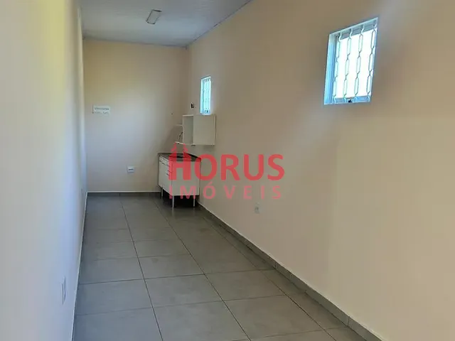 Loja para alugar, no bairro Vila Zat em São Paulo