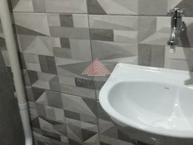 Loja com 27m², para alugar, no bairro Parque das Américas em Mauá