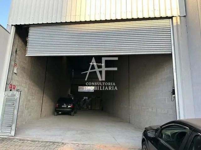 Loja com 150m², para alugar, no bairro Centro em Taubaté