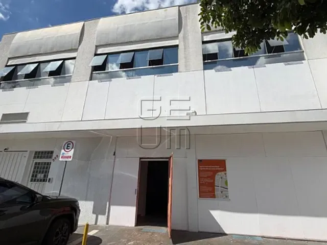 Loja para alugar, no bairro Igapó em Londrina