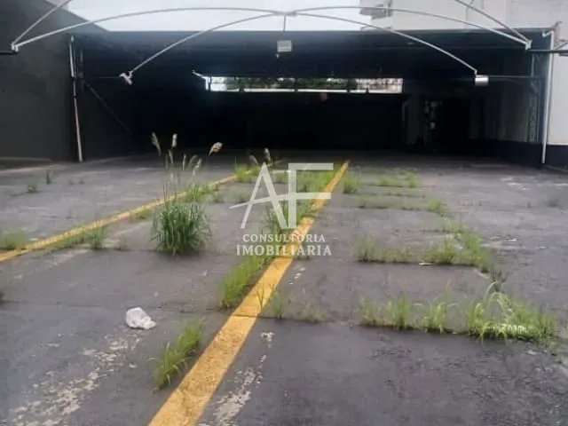 Loja com 650m², à venda, no bairro Jardim das Nações em Taubaté