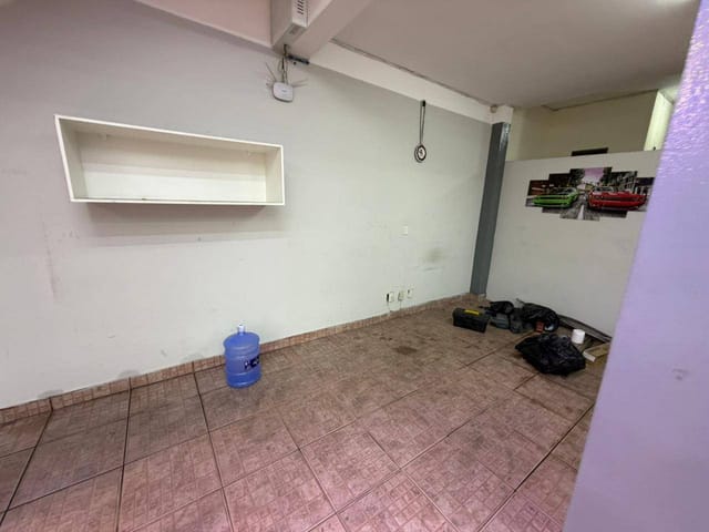 Loja para alugar, no bairro Popular em Cataguases