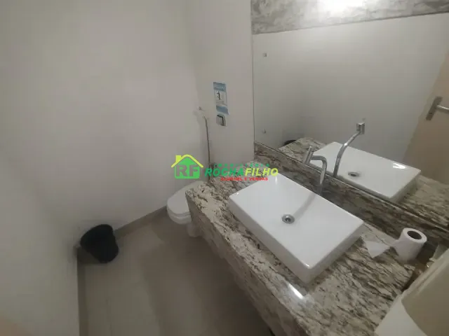 Loja com 450m² 8 quartos e 5 banheiros, para alugar, no bairro Fátima em Teresina