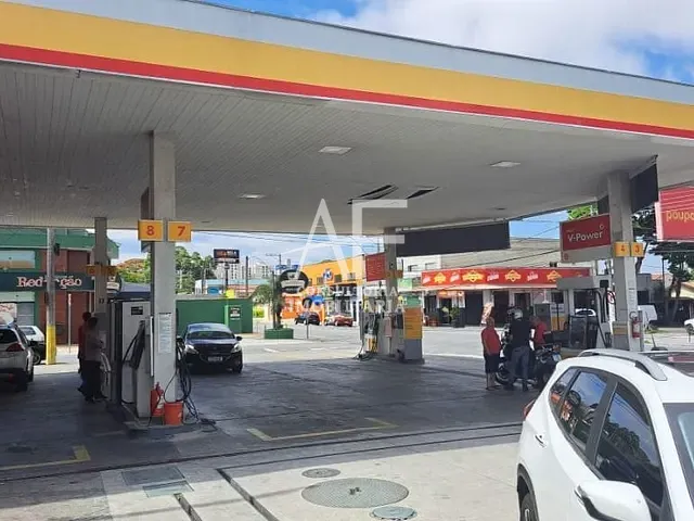 Loja com 1150m², à venda, no bairro Vila São Geraldo em Taubaté