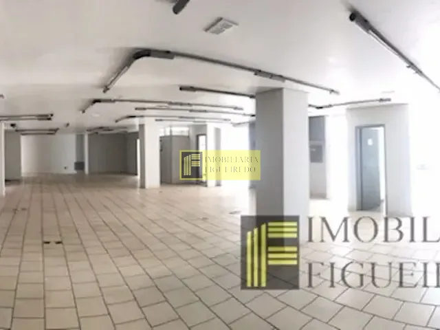 Loja com 245m², para alugar, no bairro Centro em São José do Rio Preto