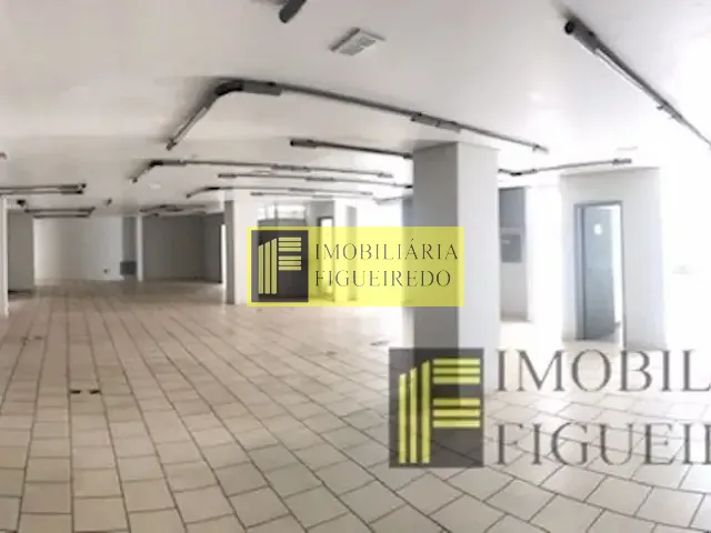 Loja com 245m², para alugar, no bairro Centro em São José do Rio Preto