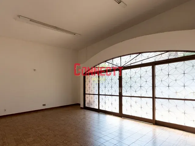 Loja com 220m², para alugar, no bairro Centro em Ribeirão Preto