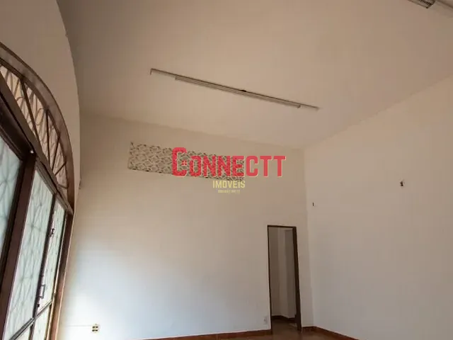 Loja com 220m², para alugar, no bairro Centro em Ribeirão Preto