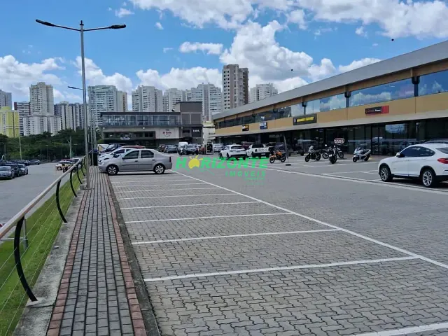 Loja para alugar, no bairro Parque Residencial Aquarius em São José dos Campos