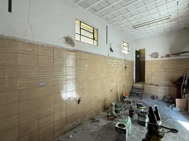 Loja para alugar, no bairro Glória em Belo Horizonte