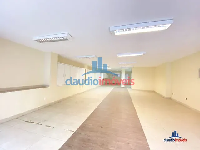 Loja para alugar, no bairro Centro em Barra Mansa
