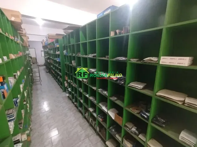 Loja com 230m² 2 quartos e 2 banheiros, para alugar, no bairro Tabuleta em Teresina