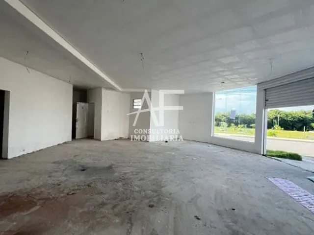 Loja com 190m², para alugar, no bairro Piracangaguá em Taubaté